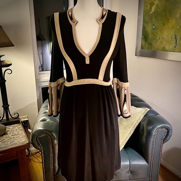 Temperley London Dresses & Skirts - TEMPERLEY LONDON— Size 6 , Black & Gold Silk Knit Dress — GORGEOUS! 😍